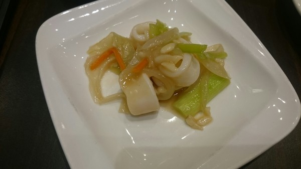 大八潮坊港式飲茶：高雄夢時代~大八潮坊港式飲茶自助百匯~港式點心推車~自助式取餐~吃到飽料理~好撐呀~