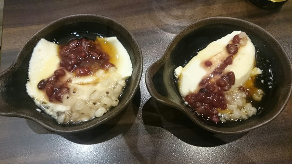 大八潮坊港式飲茶：高雄夢時代~大八潮坊港式飲茶自助百匯~港式點心推車~自助式取餐~吃到飽料理~好撐呀~