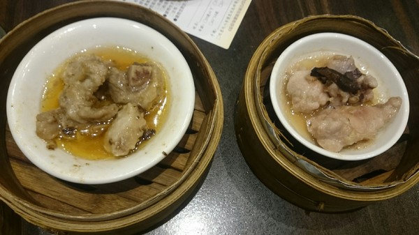 大八潮坊港式飲茶：高雄夢時代~大八潮坊港式飲茶自助百匯~港式點心推車~自助式取餐~吃到飽料理~好撐呀~