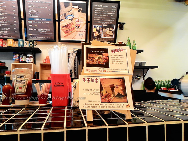 層層堆砌多層次口感~ ..Cheese Me手作帕尼尼