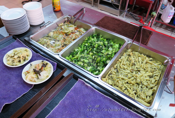 富足好實在 - ..古早味的豬腳