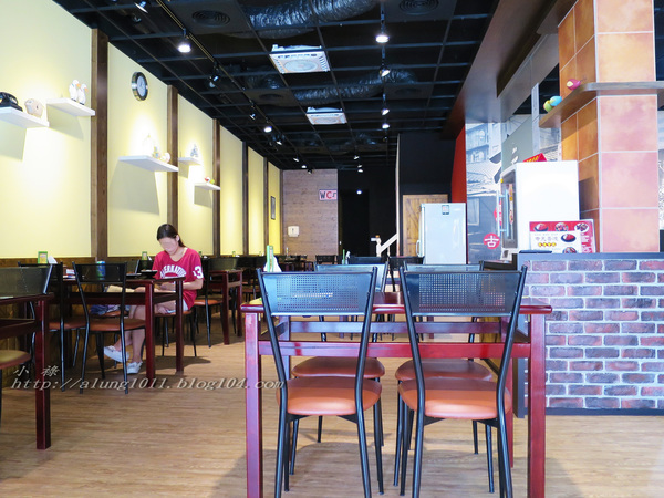 富足好實在 - ..古早味的豬腳