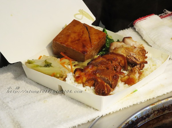 富足好實在 - ..古早味的豬腳