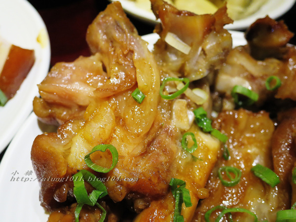 富足好實在 - ..古早味的豬腳