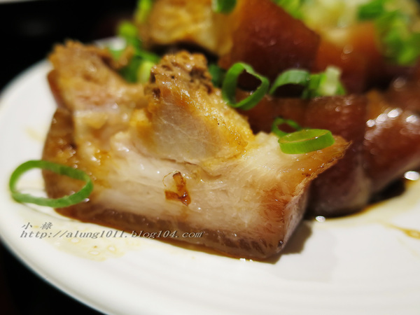 富足好實在 - ..古早味的豬腳