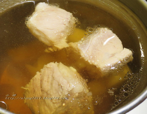 富足好實在 - ..古早味的豬腳