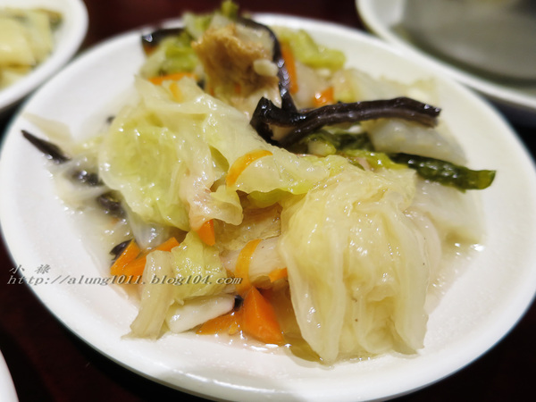 富足好實在 - ..古早味的豬腳