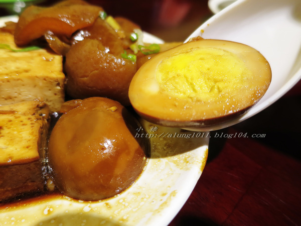 富足好實在 - ..古早味的豬腳