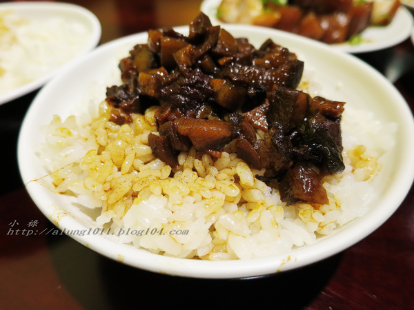 富足好實在 - ..古早味的豬腳