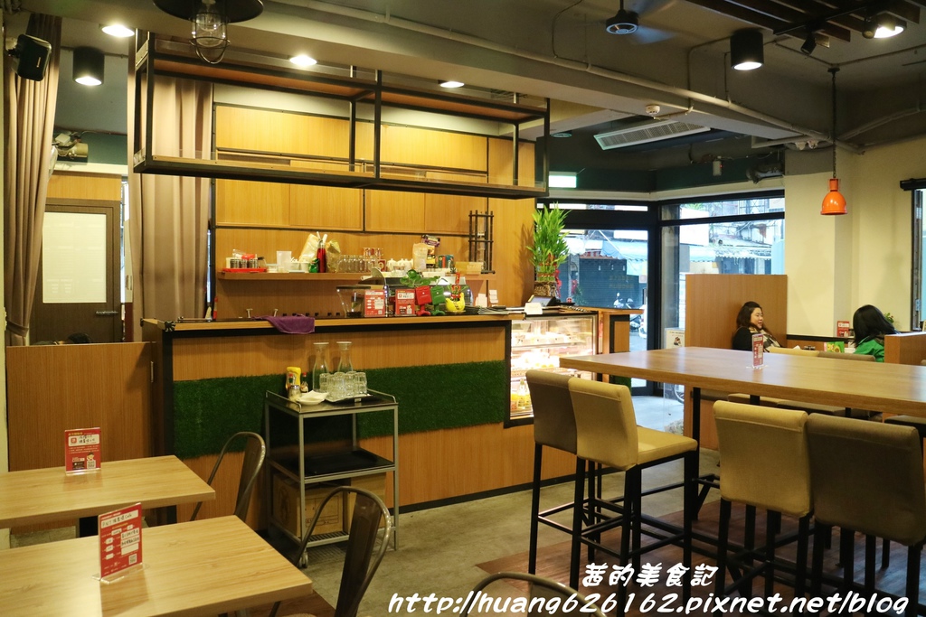 IMG_1889.JPG IMG_1889.JPG