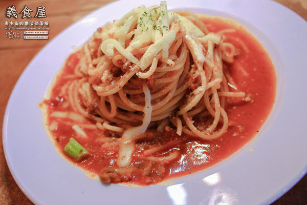 義食屋 親子餐廳(頭份中央店) | 苗栗縣/頭份市 (倉庫風格的自助式好吃又好玩平價大空間義式親子餐廳推薦)