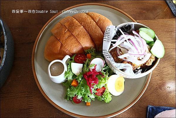 Double Soul  coffee%26;bistro19.jpg