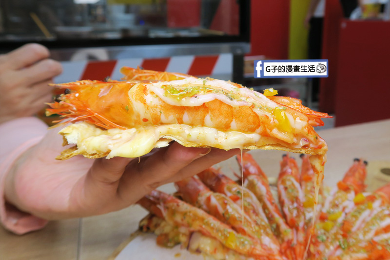 士林愛披薩 ipizza 鋪滿滿的大海蝦 獨門泰式酸辣醬