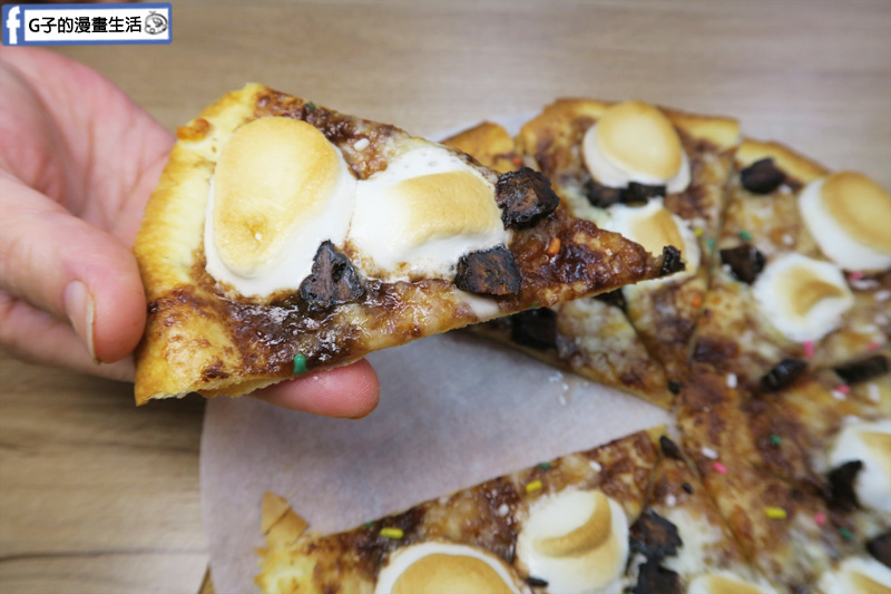 士林愛披薩 ipizza 甜點披薩 巧克力香蕉棉花糖 有香甜芭蕉乾