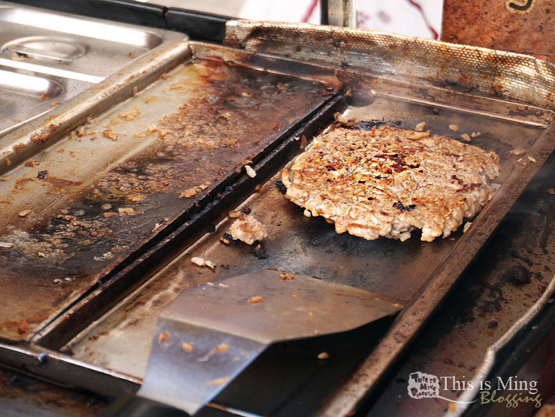 【桃園中壢│食記】手打肉排肉汁的逆襲～蜜蜂小吧 Bee Minibar