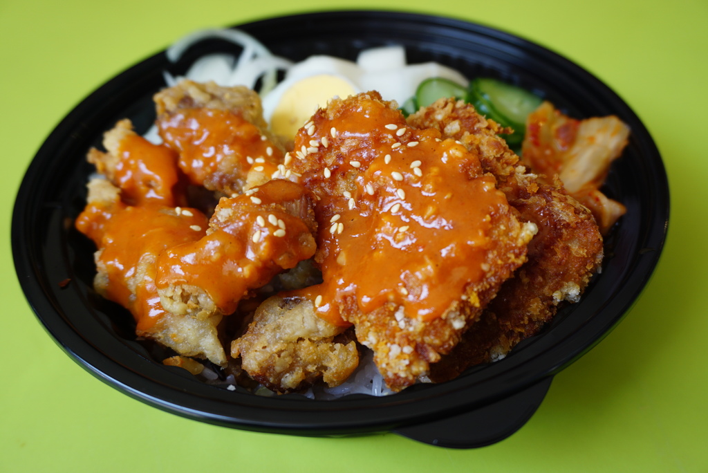 高雄|盐埕身土不二!用心严选台湾食材韩式便当「obba韩式炸鸡」.