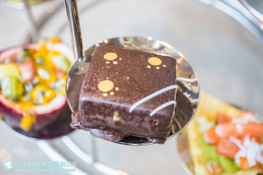 [台北下午茶]超值夢幻JC CAT雲朵鳥籠下午茶/六福萬怡大廳酒吧/好吃好拍的雙人下午茶推薦