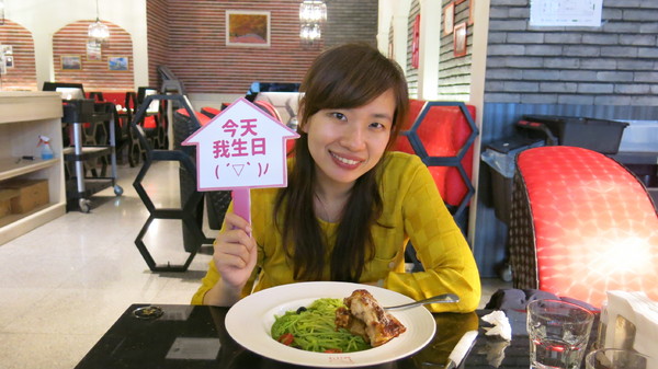 閨蜜創意廚房(高雄店)：高雄閨蜜創意廚房~再忙也要跟好朋友吃頓飯~