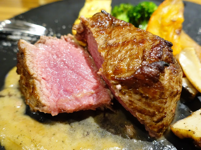 [食記] 朵頤。排餐館Doricious。高CP值七品套餐(統一時代百貨)