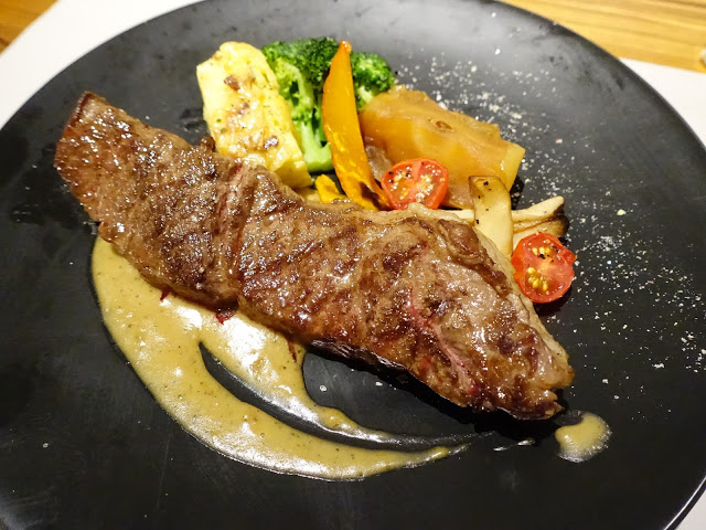 [食記] 朵頤。排餐館Doricious。高CP值七品套餐(統一時代百貨)