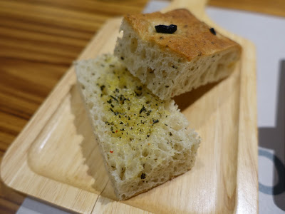 [食記] 朵頤。排餐館Doricious。高CP值七品套餐(統一時代百貨)