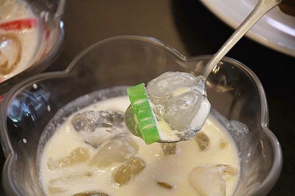 高雄平價泰式料理推薦【泰豪泰式料理】純正的泰式風味搭配上舒適的用餐空間,家庭聚餐、朋友相聚都很OK~※