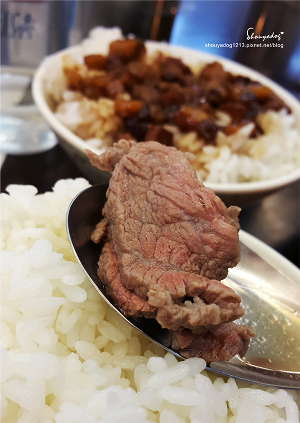 億哥牛肉湯:【台南小吃】好大間的億哥牛肉湯後甲店(南紡)