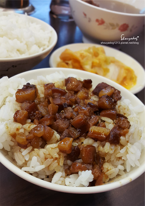 億哥牛肉湯:【台南小吃】好大間的億哥牛肉湯後甲店(南紡)