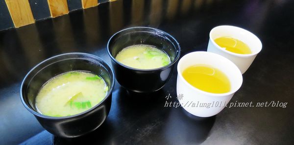 鑫食堂 燒肉丼飯 烏龍麵：鑫食堂  燒肉丼飯‧烏龍麵/愛評體驗團