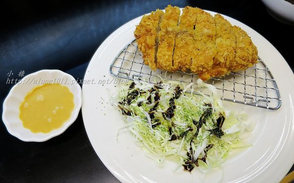 鑫食堂 燒肉丼飯 烏龍麵：鑫食堂  燒肉丼飯‧烏龍麵/愛評體驗團