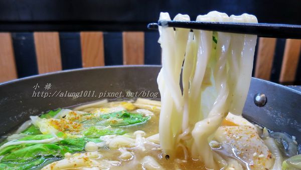 鑫食堂 燒肉丼飯 烏龍麵：鑫食堂  燒肉丼飯‧烏龍麵/愛評體驗團