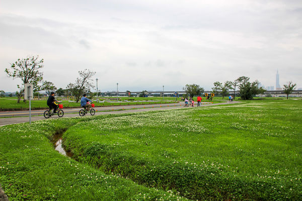 IMG_0126.jpg IMG_0126.jpg