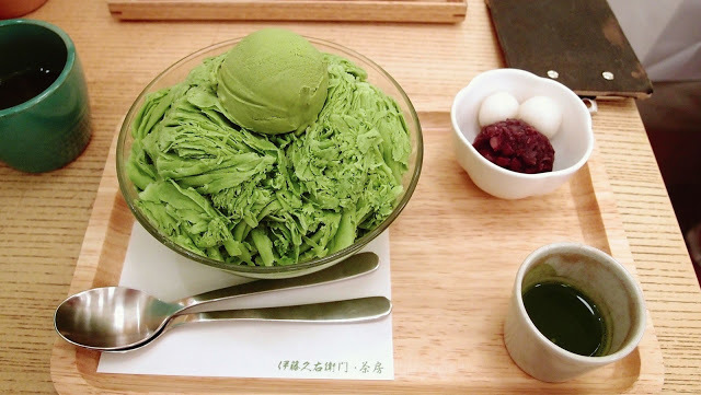 暗藏危機,濃抹茶卡士達宇治金時&烘焙茶煉乳宇治金時《伊藤久右衛門》