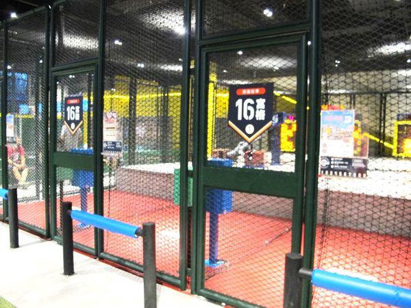 高雄親子百貨公司,周末親子旅遊推薦,國際主題樂園,鈴鹿賽道樂園,大魯閣草衙道,國賓影城_39