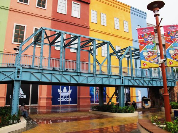 高雄親子百貨公司,周末親子旅遊推薦,國際主題樂園,鈴鹿賽道樂園,大魯閣草衙道,國賓影城_18