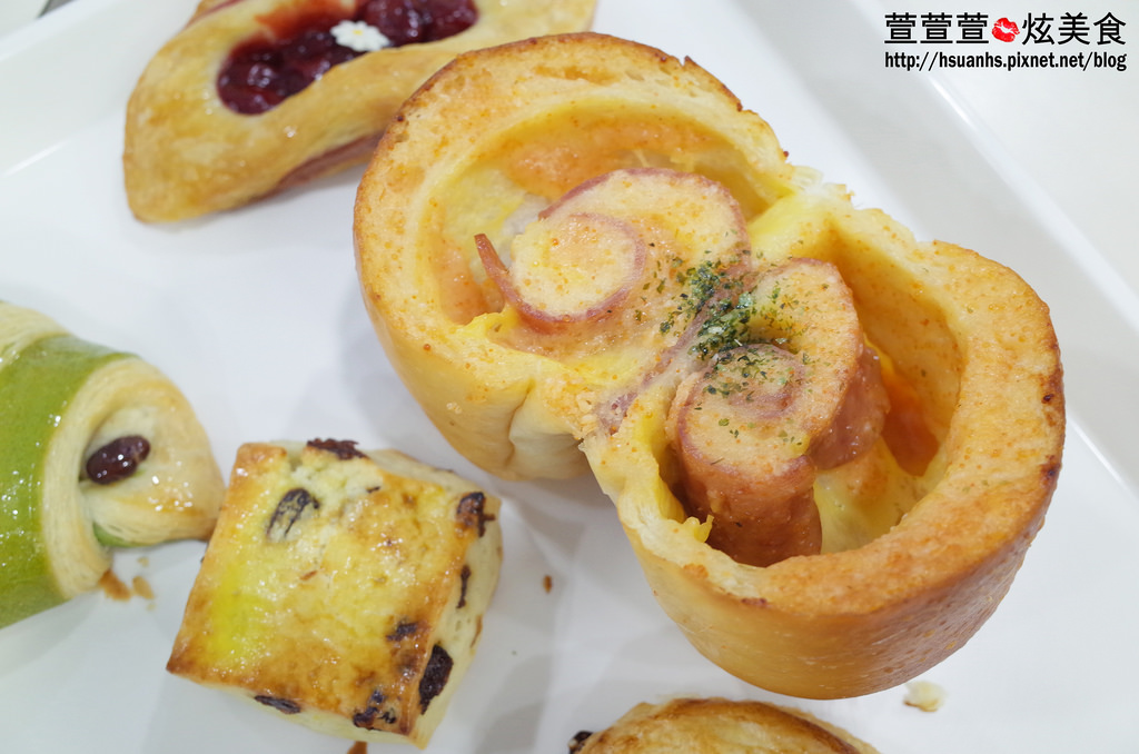 【台北】麵包劇場 Alter Ego 1892。人手一條 法國生乳蛋糕捲x帕瑪森舒芙蕾 堅持高品質原料(Line@生活圈 免費好禮四選一)