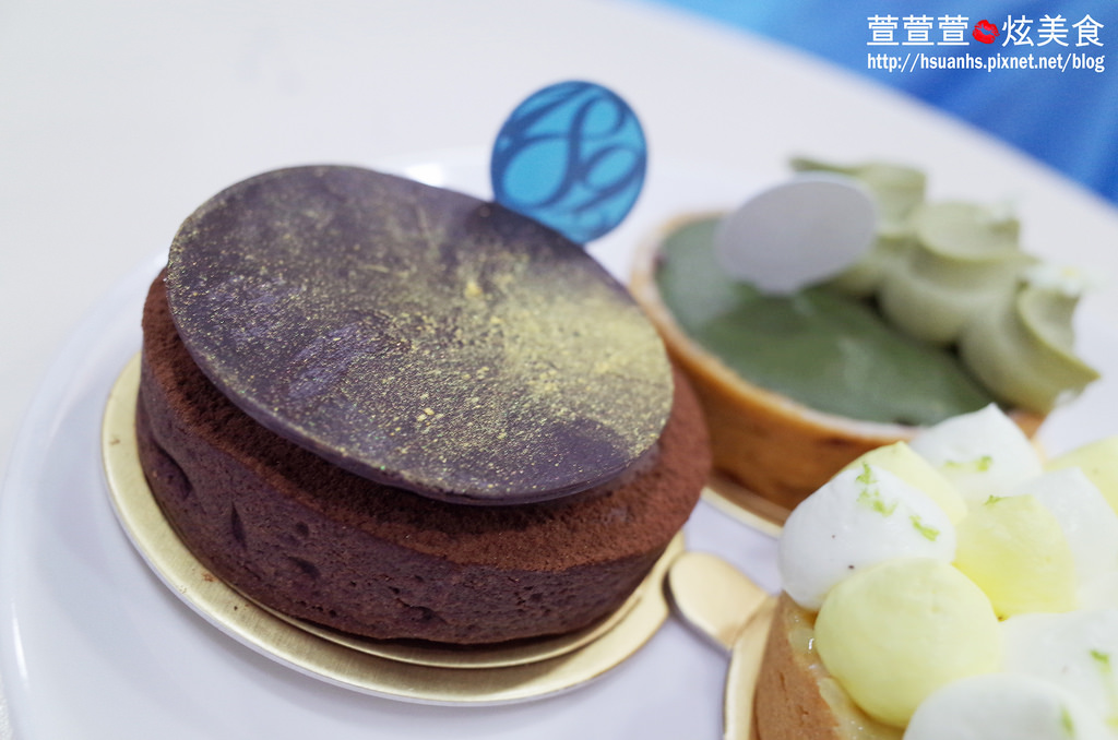 【台北】麵包劇場 Alter Ego 1892。人手一條 法國生乳蛋糕捲x帕瑪森舒芙蕾 堅持高品質原料(Line@生活圈 免費好禮四選一)