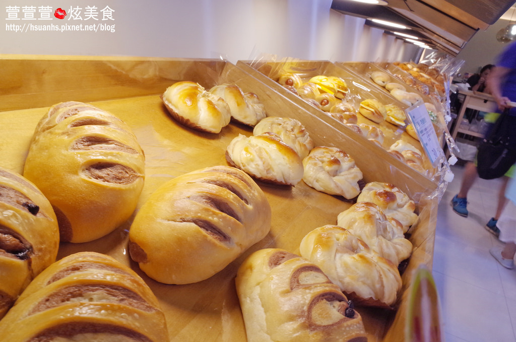 【台北】麵包劇場 Alter Ego 1892。人手一條 法國生乳蛋糕捲x帕瑪森舒芙蕾 堅持高品質原料(Line@生活圈 免費好禮四選一)