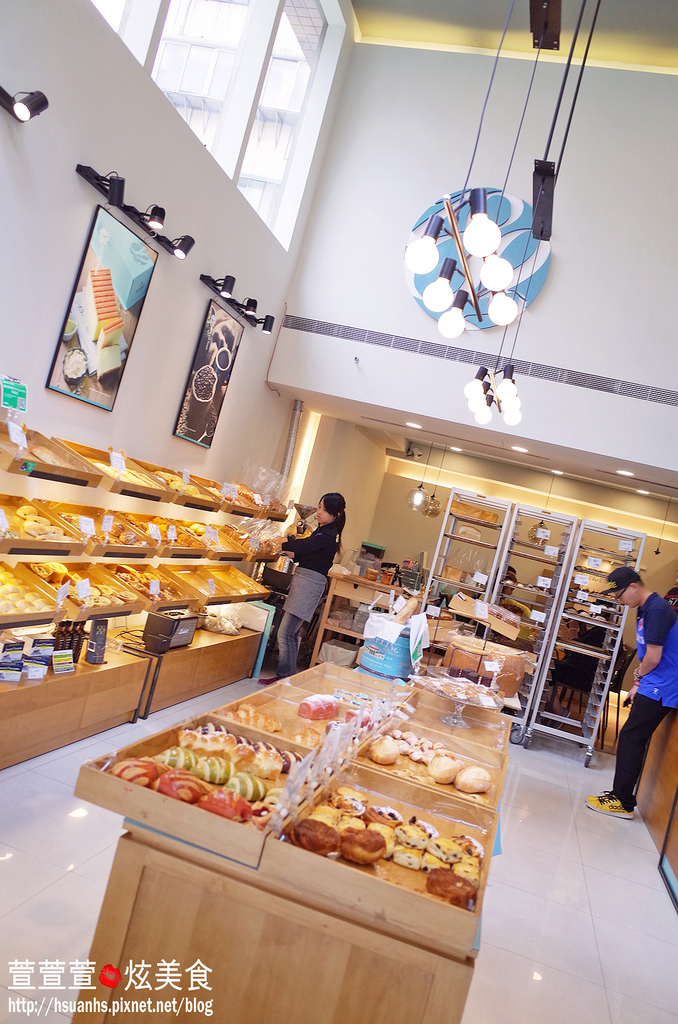 【台北】麵包劇場 Alter Ego 1892。人手一條 法國生乳蛋糕捲x帕瑪森舒芙蕾 堅持高品質原料(Line@生活圈 免費好禮四選一)