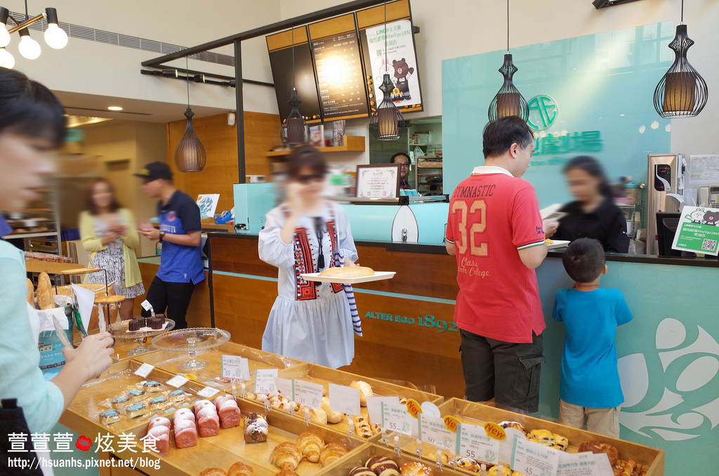 【台北】麵包劇場 Alter Ego 1892。人手一條 法國生乳蛋糕捲x帕瑪森舒芙蕾 堅持高品質原料(Line@生活圈 免費好禮四選一)