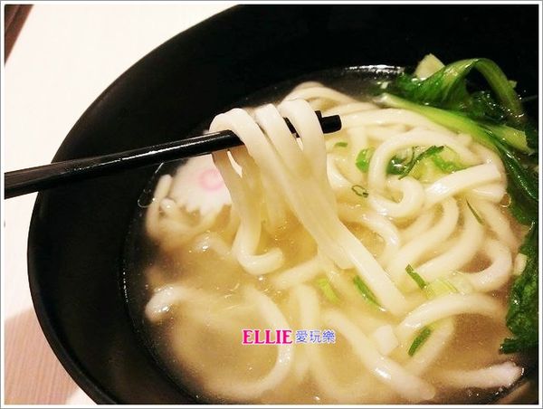 高雄市前镇区美食推荐福乌龙面『【高雄 食记 】瑞隆路上不注意会错过