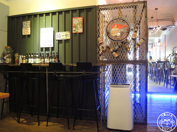 龍波斯特 龍蝦三明治專門店：呷飽祙【台北中山･龍波斯特lobster.foods 龍蝦三明治專賣店】大學生了沒推薦