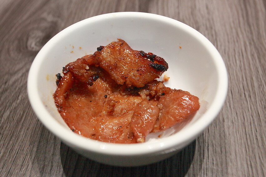 高雄市新興區吃。高雄美食｜新興區。「博義師燒肉飯」全新裝潢超舒適用餐空間搶先曝光，高雄第一家燒肉飯專賣店，飄香超