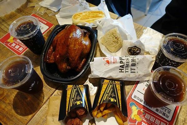 16467358_10154300378116762_630615009_n