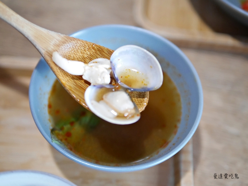 【台南美食】kokoni green。在50年老宅裡發現泰式好滋味!台南中西區|台南老屋|台南泰式料理 - 曼達愛吃鬼