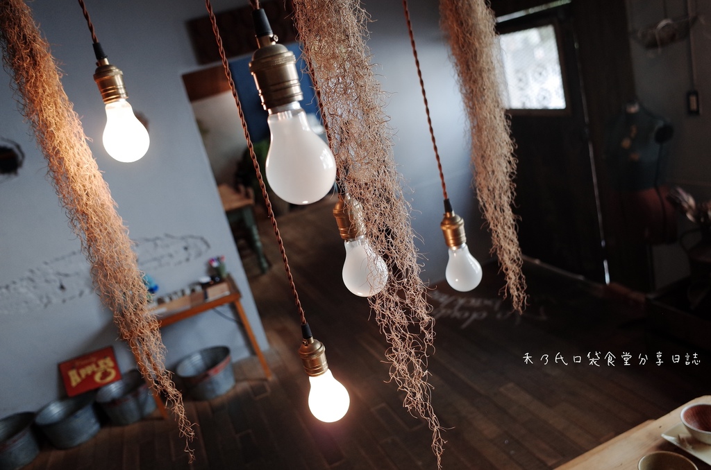 17-11-07-23-52-00-977_deco.jpg 17-11-07-23-52-00-977_deco.jpg