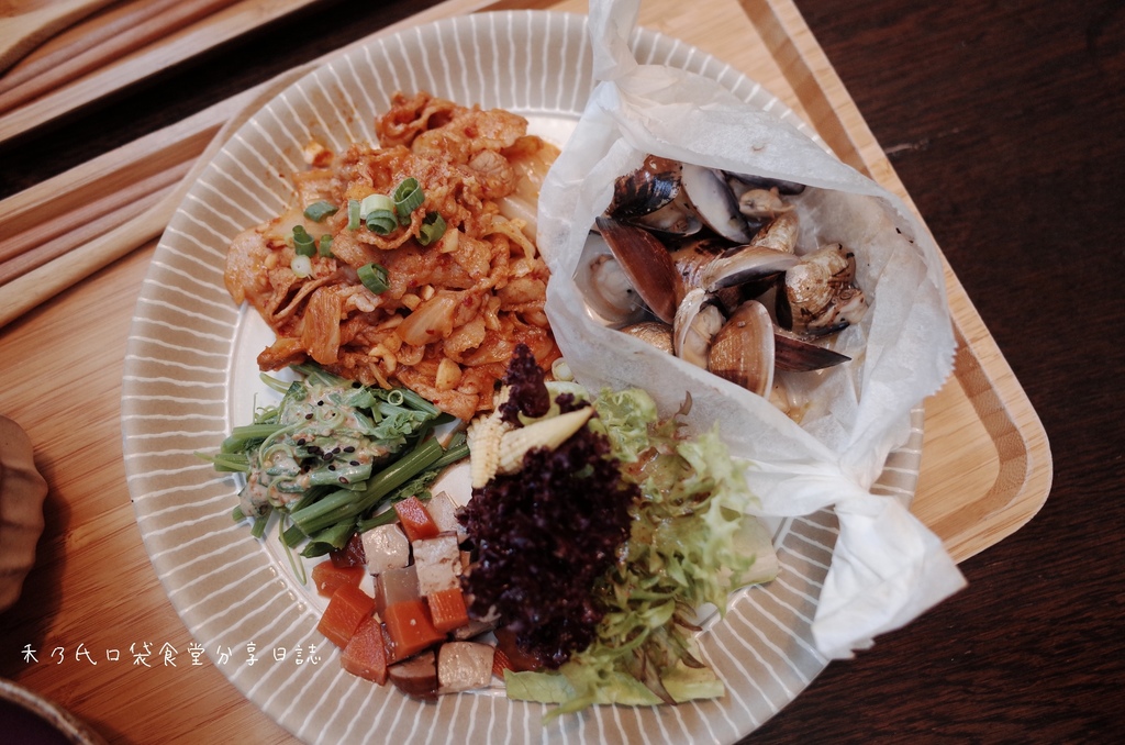 17-11-07-23-45-23-725_deco.jpg 17-11-07-23-45-23-725_deco.jpg