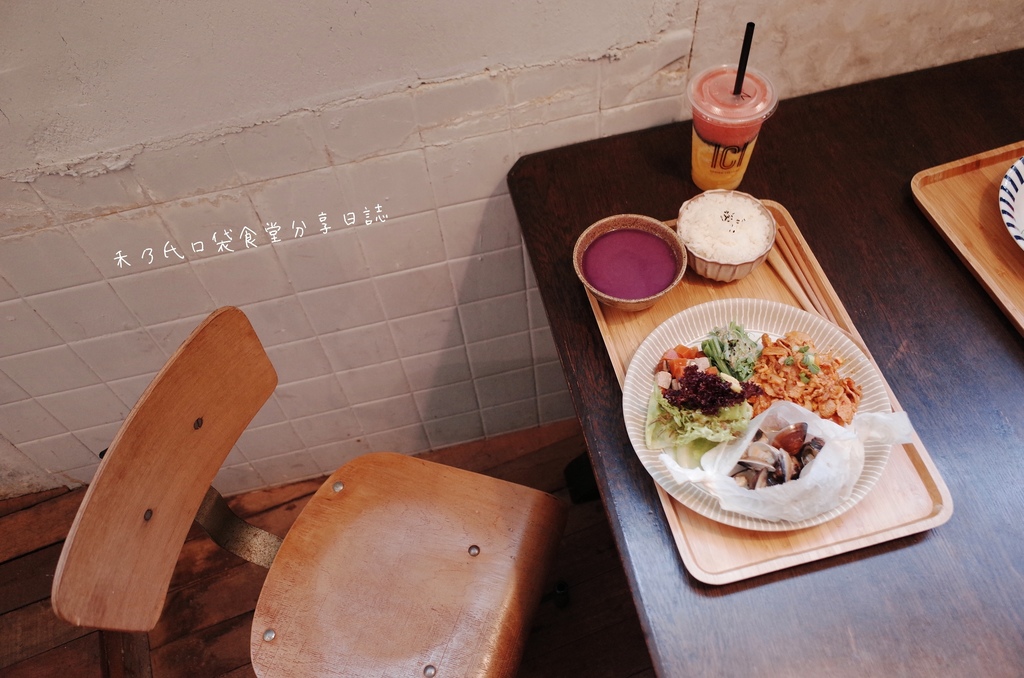 17-11-07-23-43-12-496_deco.jpg 17-11-07-23-43-12-496_deco.jpg