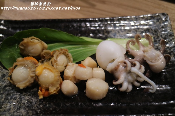 一品堂IPPIN 精緻涮涮鍋：【新北板橋區】板橋火鍋推薦『一品堂IPPIN 精緻涮涮鍋』霸氣大海陸鍋/極黑和牛雪花