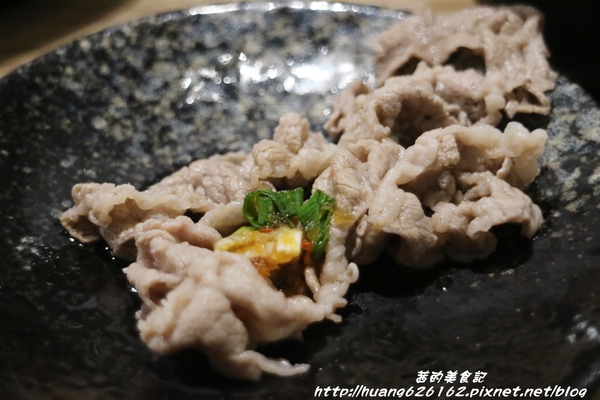 一品堂IPPIN 精緻涮涮鍋：【新北板橋區】板橋火鍋推薦『一品堂IPPIN 精緻涮涮鍋』霸氣大海陸鍋/極黑和牛雪花